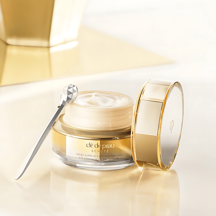 Cpb Cle De Peau Beaute 4D Intensive Anti-Wrinkle Essence Eye Cream