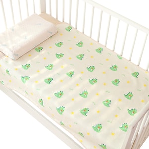 New Aunt Period Waterproof Breathable Leak Proof Urine Isolation Pad Physiological Pad Green Dinosaur 50*70cm