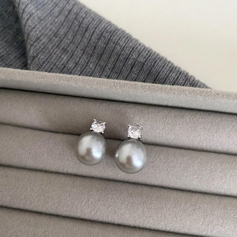 Light Luxury High-end Exquisite S925 Sterling Silver Ear Care Grey Pearl Stud Earrings Grey Pearl Zircon Stud Earrings F 4