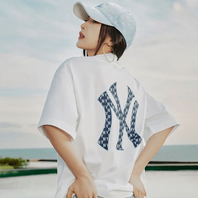 Unisex Classic Monogram Big Luxe Short Sleeve Tee Shirt NY Yankees Ivory L