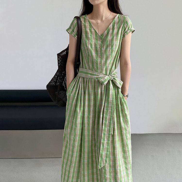 long formal elegant dresses Sleek Dress with Long Sleeves wedding guest blackdress main image 0
