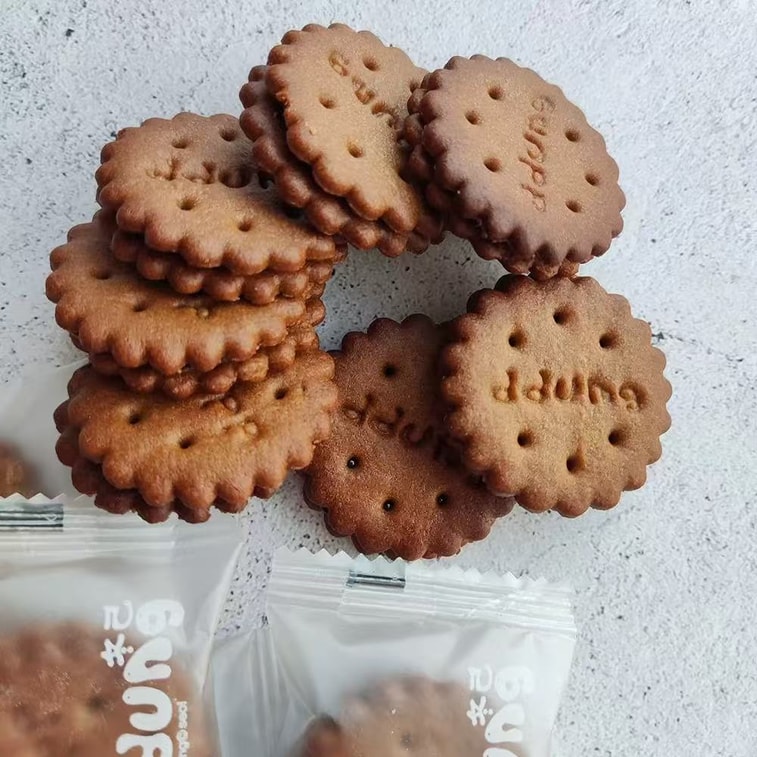 冬己 【慢熬焦糖 焦香酥脆 】【黑糖麦芽糖】夹心小饼干解馋零食106g(内含约18小包) 4