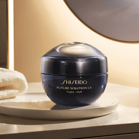 フューチャーソリューション LX トータル リジェネレーティング クリーム 1.76 オンス