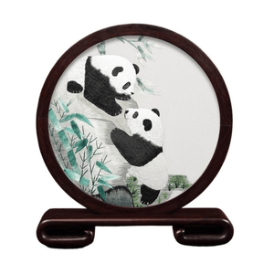 Su Embroidery Handmade Silk Silk Thread Embroidery Craft Ornament Climbing Panda 21.5 * 24 * 4.5cm