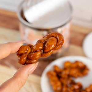 Brown Sugar Twist Snacks 13.05 oz【The Year of The Horse】