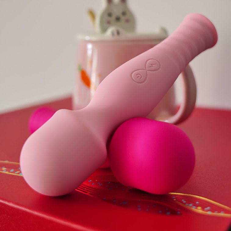 【中國直郵】姬慾 情趣用品 女用按摩跳蛋震動棒 玫紅色款 3