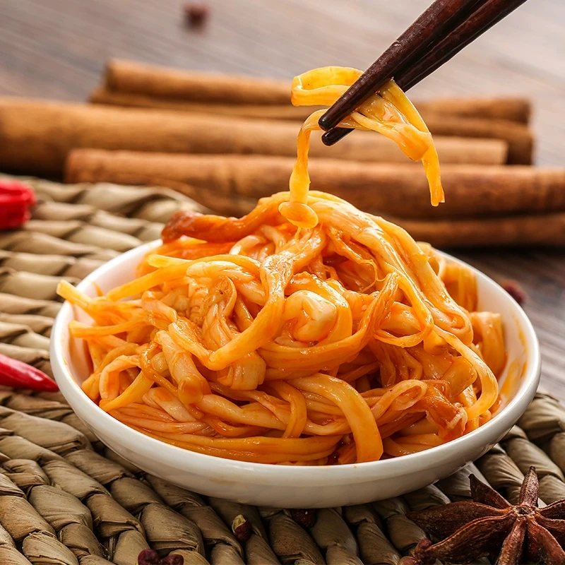 【中国直邮】 冬己 冬盛金针菇川香味15g独立小包装微辣脆爽红油金针菇即食下饭菜 15g*5袋