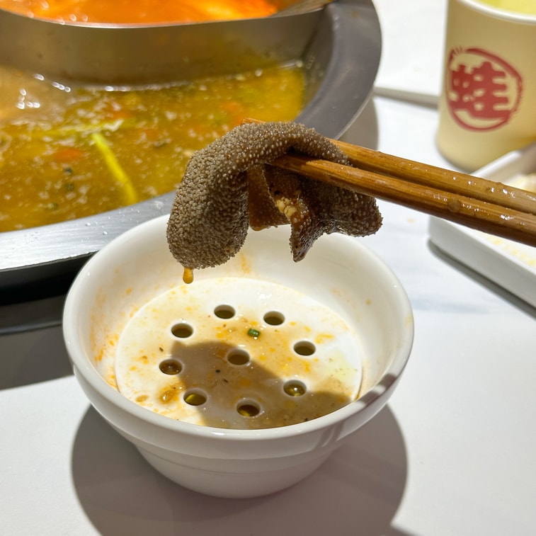 Ceramic Hot Pot Oil-Draining Bowl   Double Layer Soup Filtering Bowl Steaming Bowl (Microwave-Safe) – Small, White 1pc 3