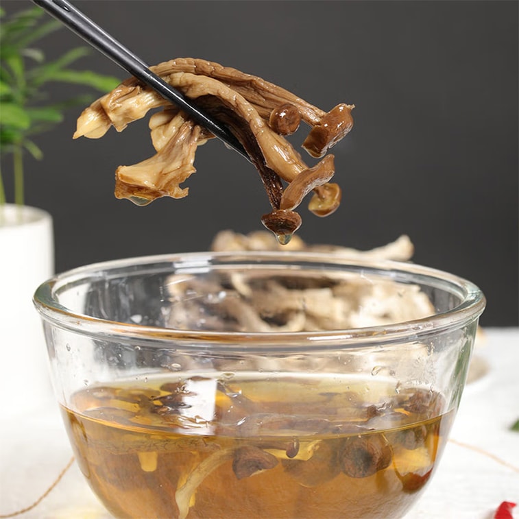 Dried Deer Antler Mushroom 50g. Sulfur-free, plump. Hand-picked, natural aroma. Perfect for stir-fries, stews, soups. Rich in nutrients, great for all ages. A kitchen essential for delicious broths. 4