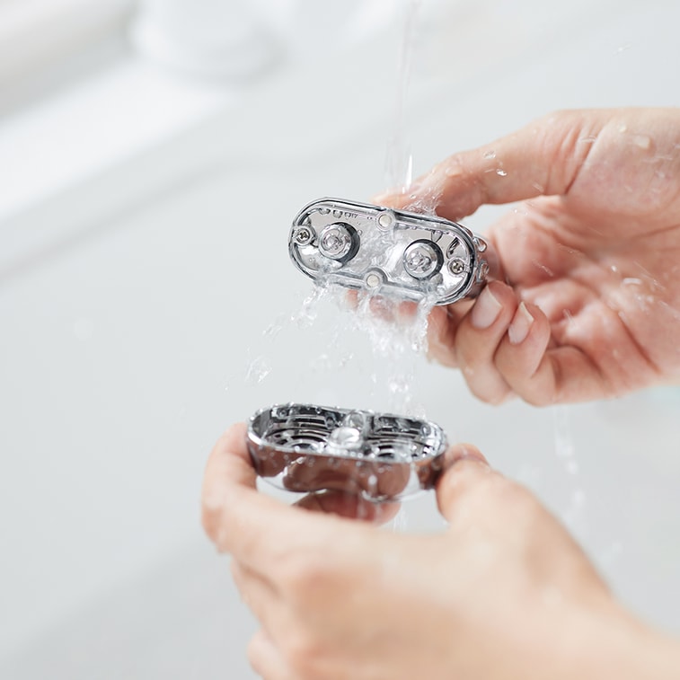 Premium Electric Shaver with Dual Floating Blades – Stainless Steel Body | Wet & Dry Use | Fast Charging | Waterproof & Easy to Clean 7