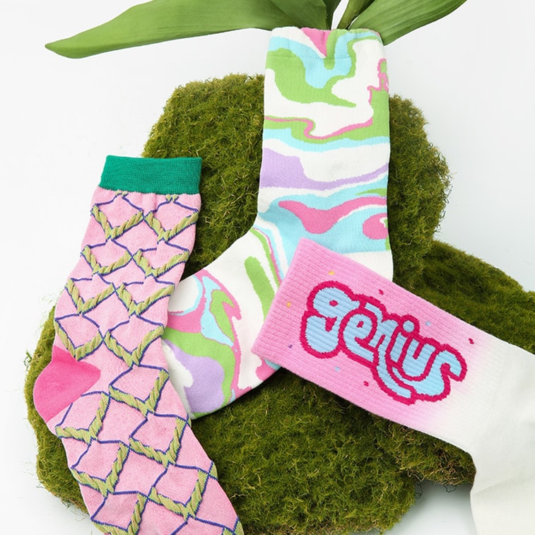 New Ins Style Fashionable Combed Cotton Breathable Mid Tube Socks Set For Hayakawa Girls Christmas and New Year 4