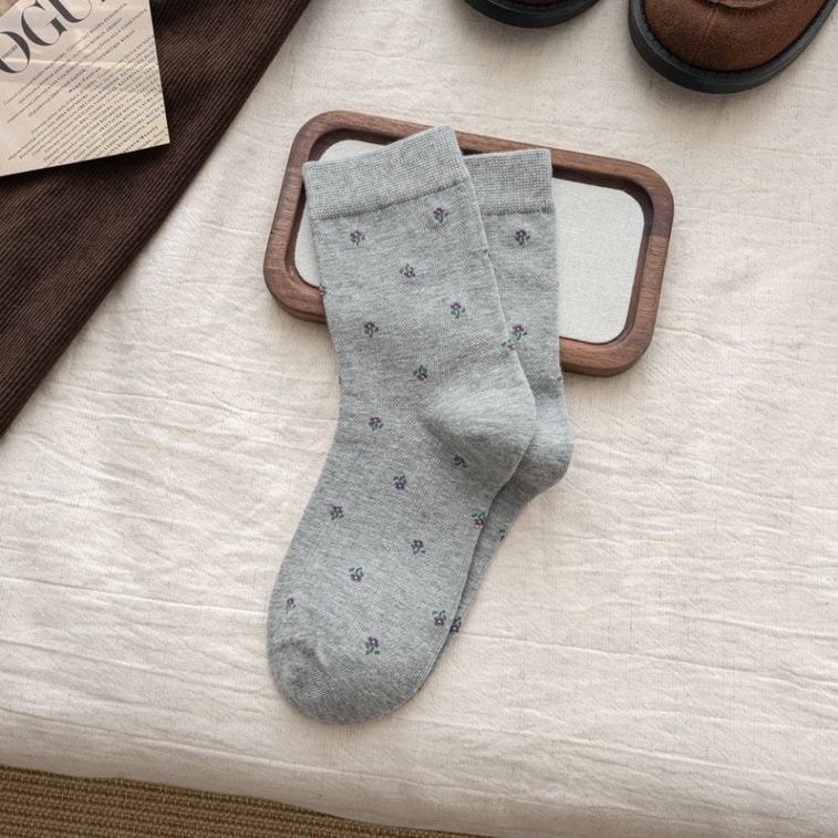 Autumn/Winter Bone-Free Retro Floral Mid-Calf Socks One Size Fits All Light Gray Brown Dark Gray 3-Pair Pack 3