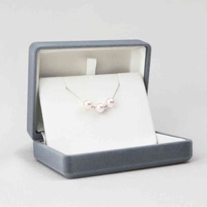 宇和海真珠||18K金AKOYA微笑三珠項鍊||8.0-8.5mm