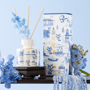 Flameless Aroma Diffuser Blue and White Porcelain Fragrance Natural Soy Wax Aromatic Healing West Lake Longjing 120ml