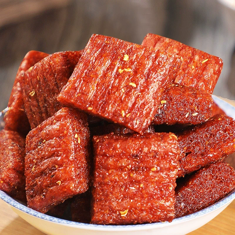 中国 直邮  宇仔素大刀肉辣条麻辣味素肉儿时怀旧网红零食小吃休闲食品大礼包 202g*1大包 约35小包