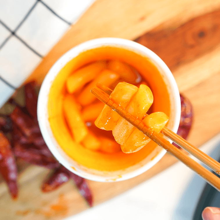 Korean Instant Tteokbokki Rice Cake Sweet & Spicy Flavor, 4.94 oz 6