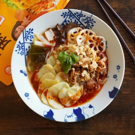 杨国福 纯素麻辣烫加粉款 速食宵夜 麻辣汤底 346g【麻辣过瘾】【新旧包装混发】