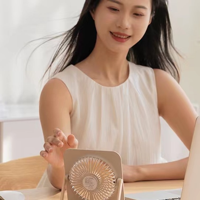 中国DeQian德前 超薄迷你桌面风扇便携折叠充电小风扇 浅棕色 1件 7