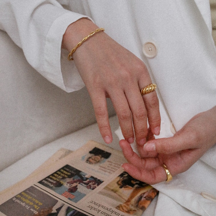 SHAPES STUDIO 法式可頌牛角戒指 (大款)一個 US7 3