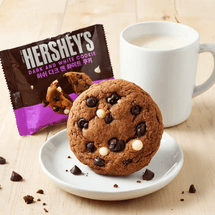 Dark & White Chocolate Chip Single Cookie 1.76 oz