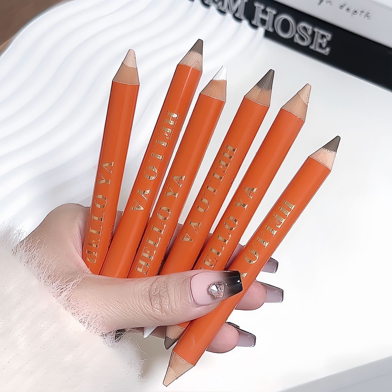 【中国直邮】 Sweet Mint 彩妆HelloYa双头修容笔哑光提亮面部阴影立体鼻影高光修容一体棒一支