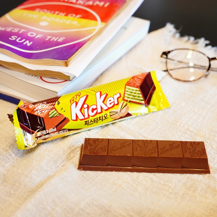 Pistachio Flavor Wafer Chocolate Bar 0.99 oz 3