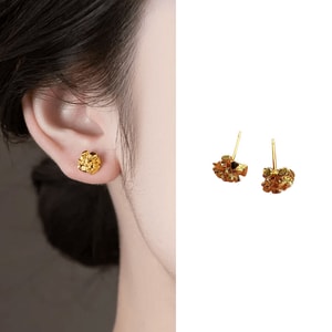 팬시 재스민 【발렌타인데이 필수 선물】반짝이는 메탈릭 불규칙 용암 질감 골드 스터드 귀걸이, 반짝이는 별빛 밤하늘 스타일 골드 스터드 귀걸이 (1쌍) 【팬시 재스민 프리미엄 플로팅 주얼리 박스 포함】