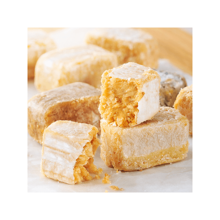Assorted Crispy Candy Bucket 600g 2