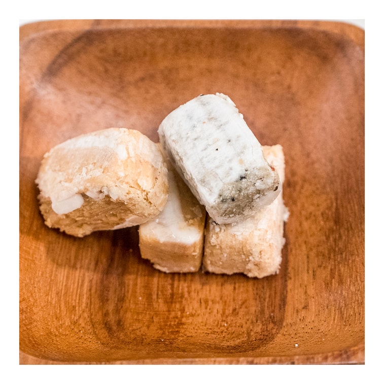 모듬 땅콩 크리스프 캔디 - 4가지 맛, 10.79oz 4