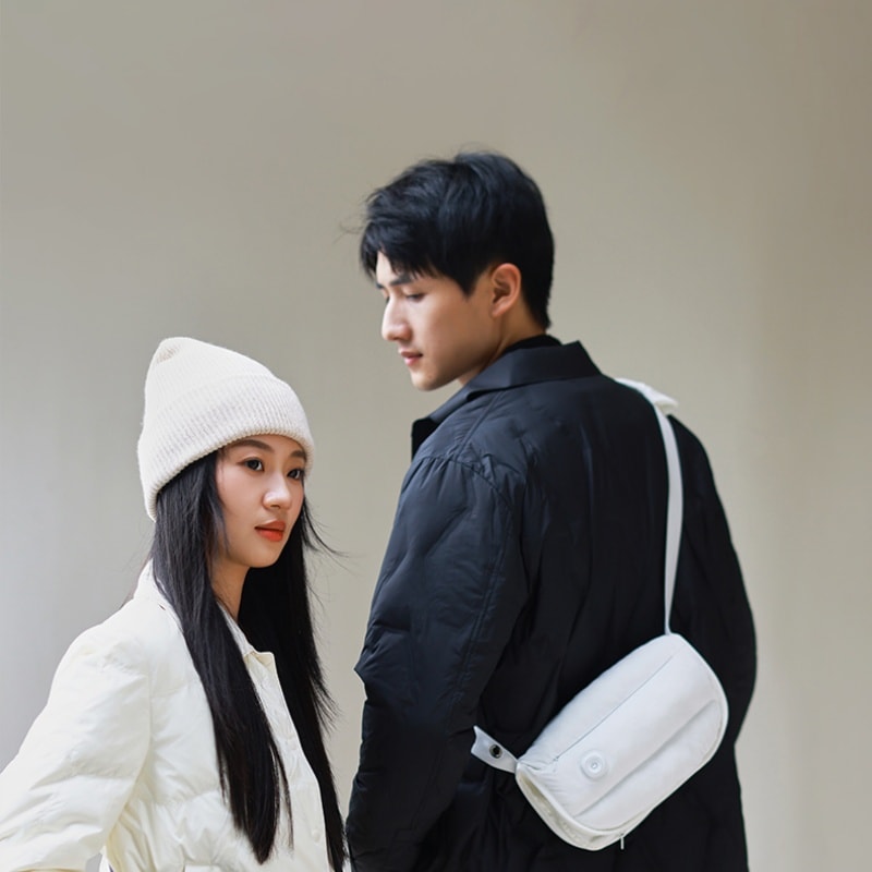 【中国直邮】 OLAYKS 【首创新品】暖暖包石墨烯暖手袋充电式热水袋女生礼物 大地色 一个装