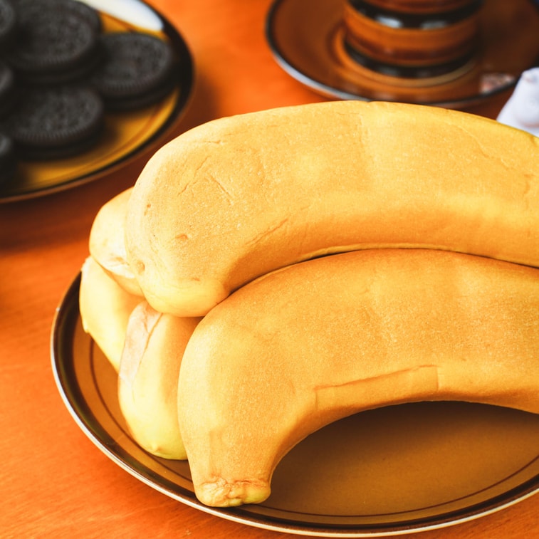 Banana Bread, 13.4 oz, Peelable Banana Bread 4