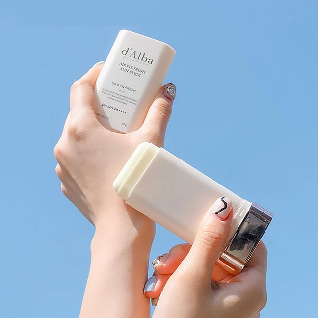 韩国D'ALBA黛尔珀 ​​纯素清爽防晒棒 SPF50+​ / PA++++ 20g 镇静舒缓 减油光 清爽不粘腻 敏感肌适用