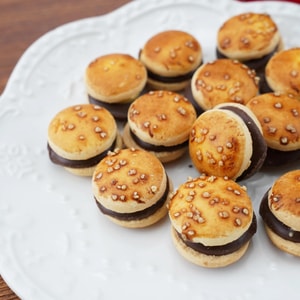 Mini Every Burger Chocolate Cookie 2.32 oz