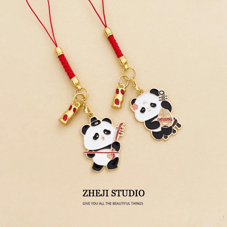 【中国直邮】 优趣优品 创意国风古筝熊猫红绳钥匙扣手机链防丢绳 琵琶2.6*3.5cm 3