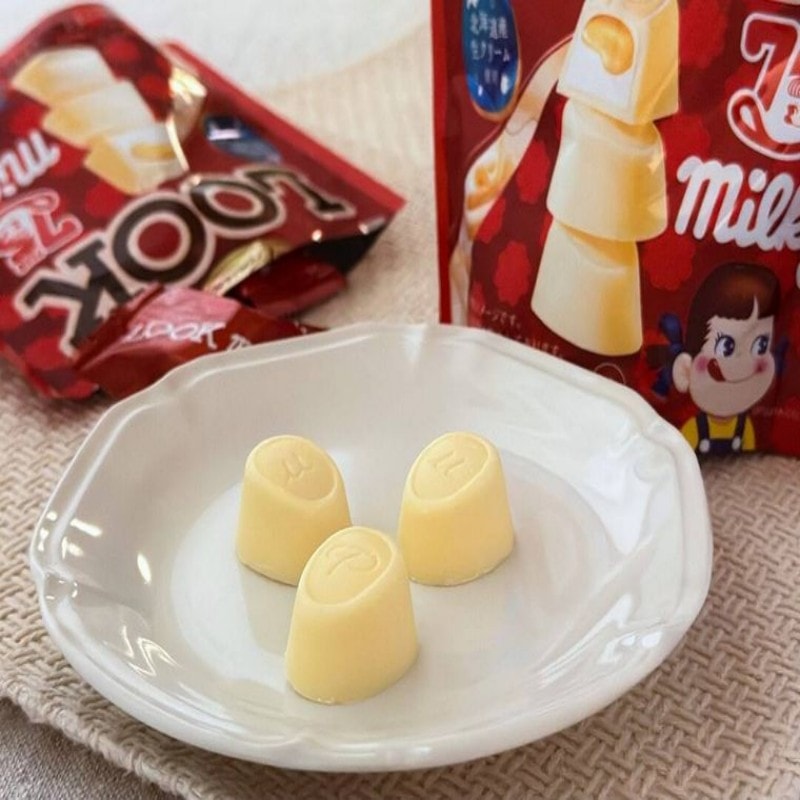 日本 FUJIYA不二家 不二家 特制版look 奶油夹心巧克力 40g