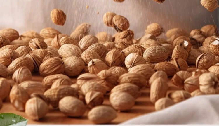 【中国直邮】 三只松鼠 血糯米核桃软糕 坚果休闲健康解馋零食超划算谷物软糕早餐下午茶点心追剧零嘴 250g