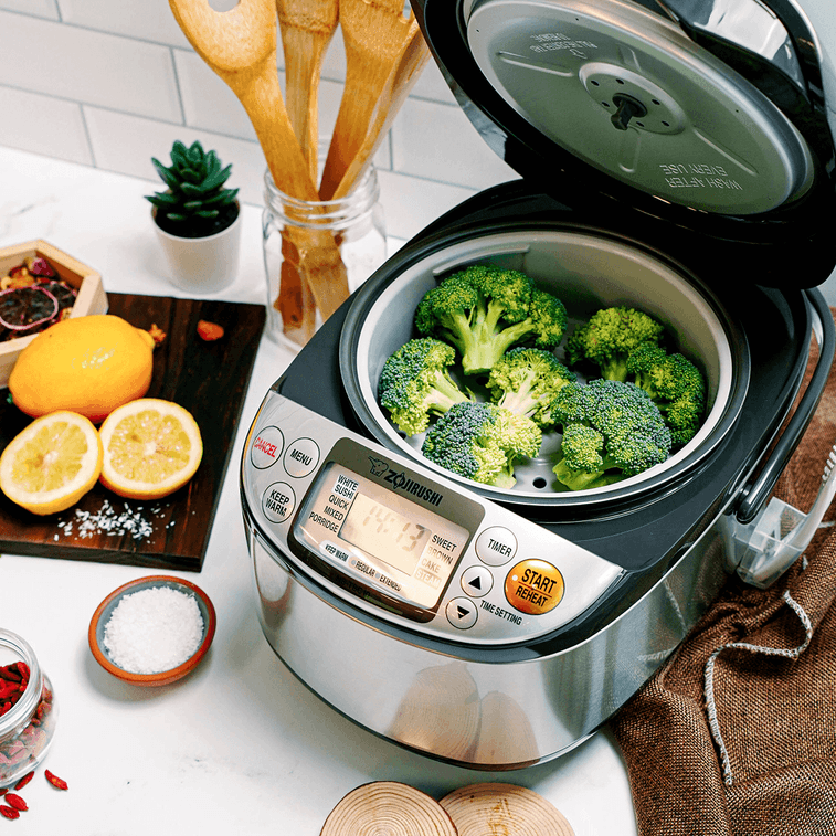 Micom Rice Cooker Warmer with Steaming Basket 1L, 5.5 Cups, NS-TSC10, 120 Volts 4