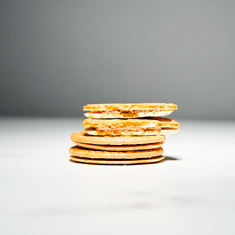 赤い帽子クッキアミルクチョコ10枚入り2.75oz 11