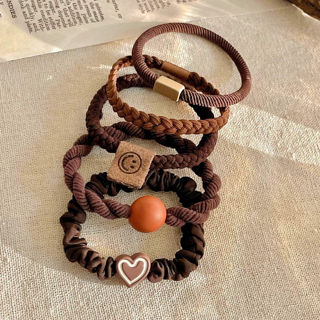  糖寶好物 氣質愛心發繩女2025新款高彈性耐用頭繩橡皮筋紮頭髮髮圈頭飾皮套紅棕色【5根】