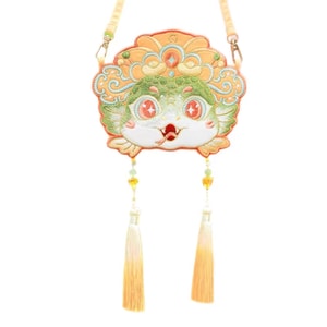 【中国直邮】 上海钱丽 刺绣绣花包 斜跨汉服包 招财 古风香包 汉服配饰 传统礼物 新年礼物 纪念品  中国新年 过年 灵蛇 福蛇 好运蛇-萌蛇贺春 青色 1个*|