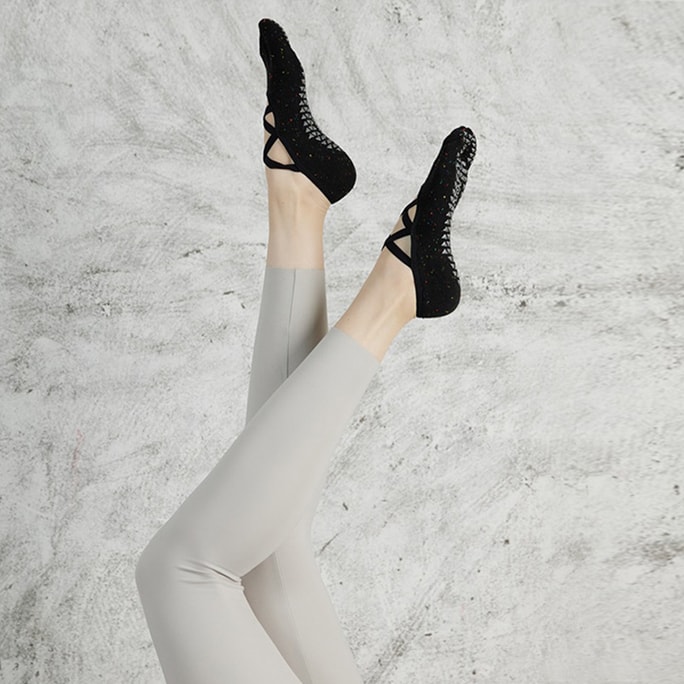 【中国直邮】 HSPM 新款普拉提瑜伽专业防滑五指袜子 黑色 F