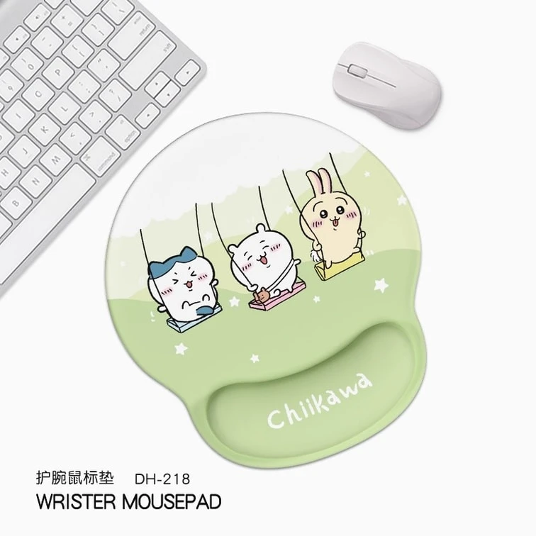 【中國直郵】 親太太 吉伊卡哇滑鼠墊護腕托滑鼠墊 盪鞦韆 1套裝