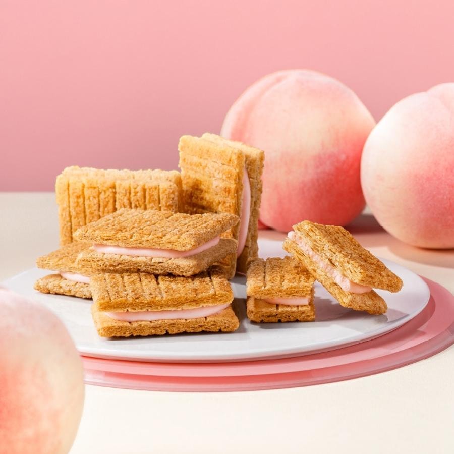 【日本直郵】 日本 砂糖奶油樹 季節限定 白巧+白桃 穀物夾心餅乾 12枚入