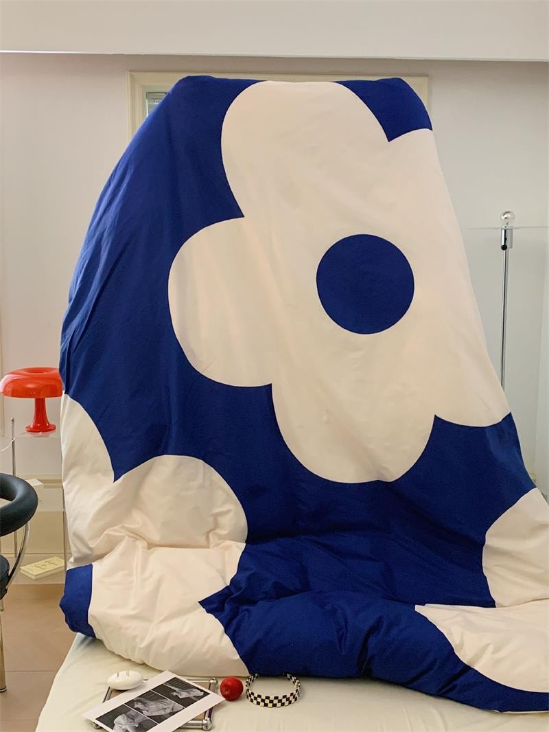 【中國直郵】Lullabuy全棉四件組 ins風床品 床單被套 原始克萊因藍 Queen Size