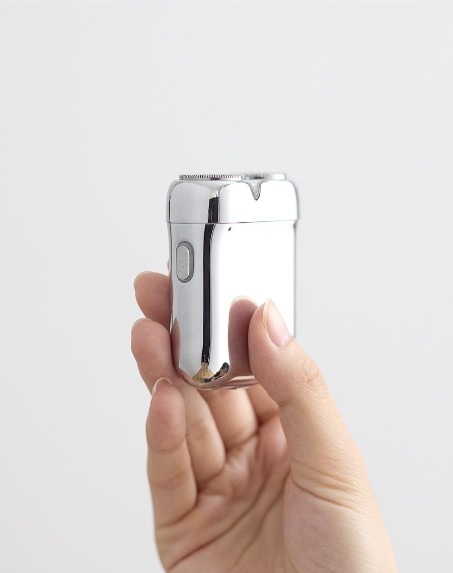 OLAYKS 2025 新款电动剃须刀干湿两用便携迷你刮胡刀双刀头浮动磁吸设计精钢机身快充可水洗智能控压适合旅行送礼男士圣诞节礼物