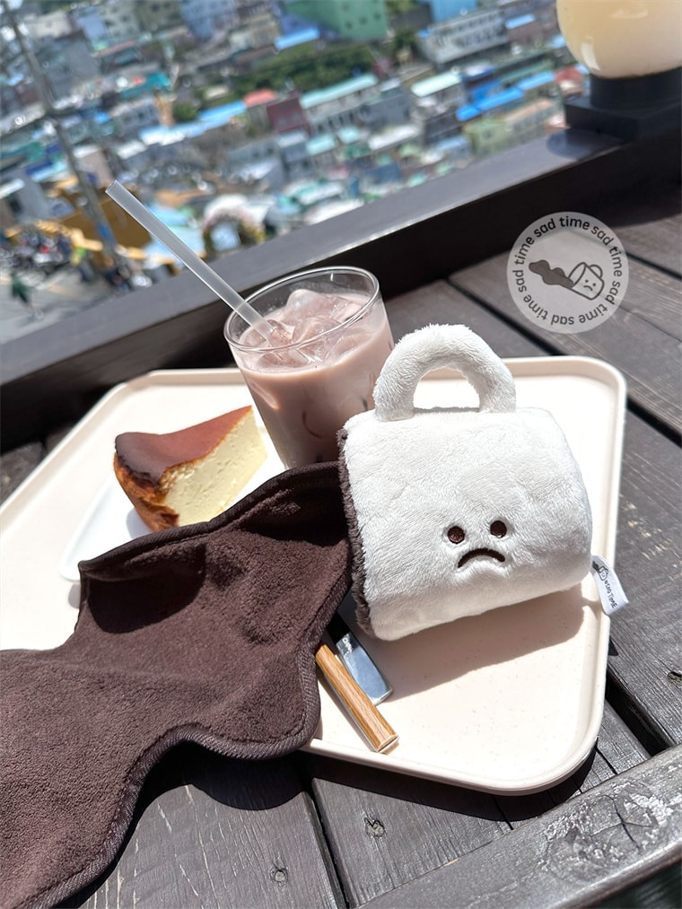 【中国直邮】 HONEY KUMA Sadtime玩偶 毛绒挂饰/钥匙扣/搞怪创意礼品/玩偶小众-咖啡杯 1个*|预计到达时间3-4周