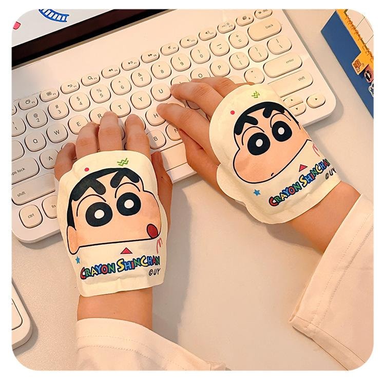 Crayon Shin-chan Self-heating Hand Warmer Winter Anti-freezing Wearable Mobile Game Office And Study 10 Pieces 1Bag