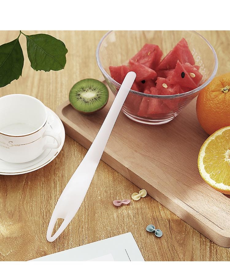 KM 【必备好物】 日本 不伤手西瓜刀 木瓜西瓜去皮器 切块刀 塑料 哈密瓜刀 23cm- 1把(颜色随机)