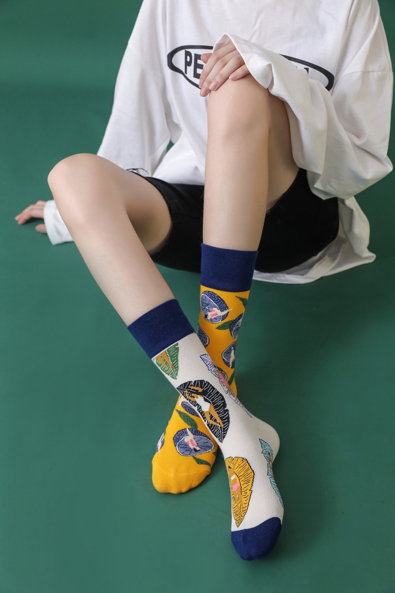 [中国直邮] 乐学办公 街头个性潮流袜子  AB版中筒袜 男女同款  随机三双装