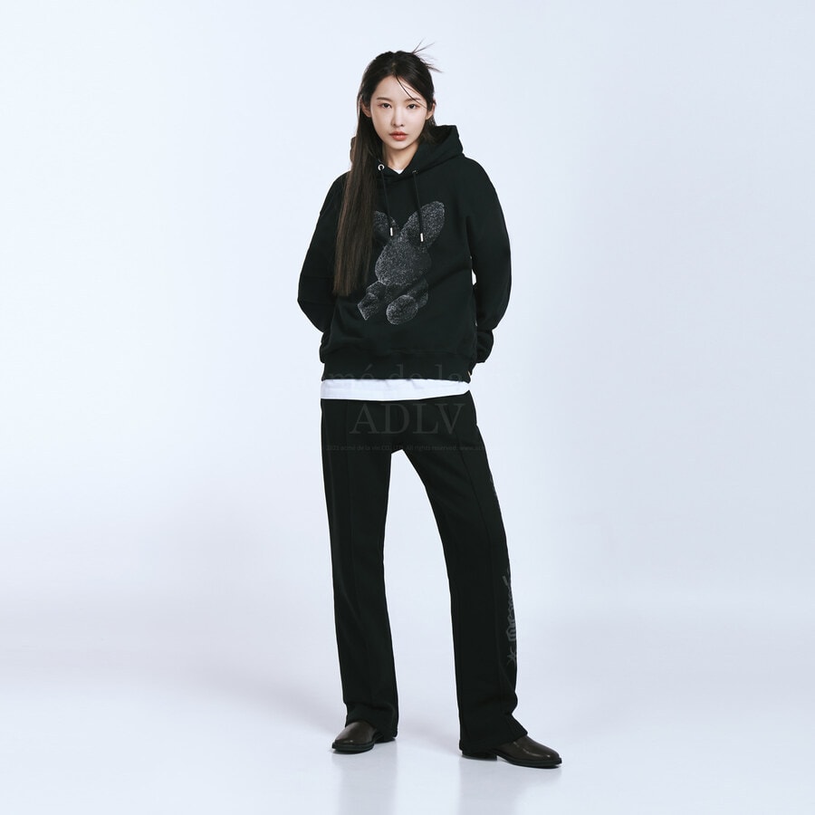 acmé de la vie 【加拿大/韓國直郵】【兔年限定】 黑色兔子潮酷印花oversized情侶款帽衫 1